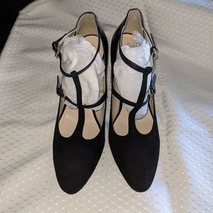 Cole Haan suede & leather heel